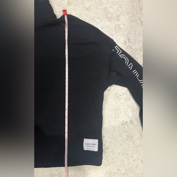 Calvin Klein cropped hoodie - Picture 7 of 7